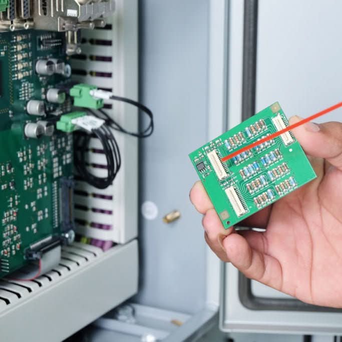 YAXUN Electronic Spray for PCB & Circuit Cleaning - CUBE Setup Repair Tools | Tech Cube Store